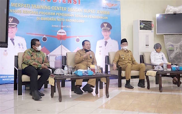 PT Merpati Training Center Lirik Jember Bangun Sekolah Penerbangan